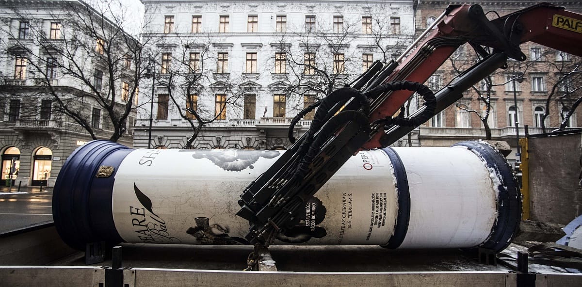 Simicska vagyonőrei egy benzinkútnál kaptak össze egy munkással