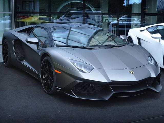 Jönnek a szülinapi Lamborghini-ínyencségek