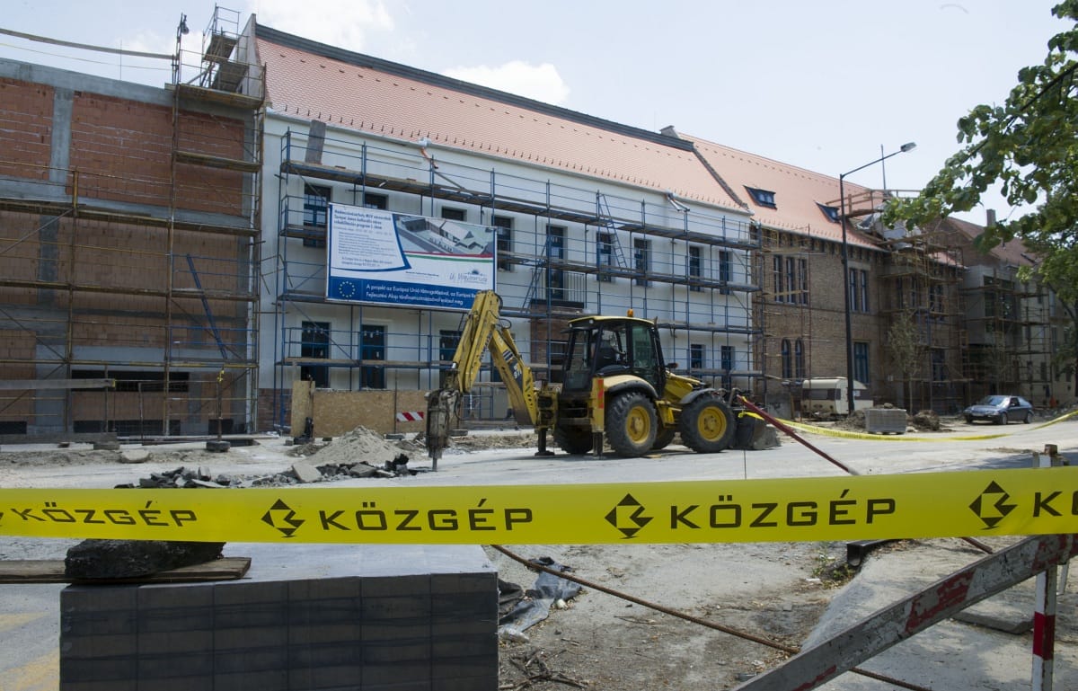 Simicska cége nem tudott a Strabag felé emelkedni