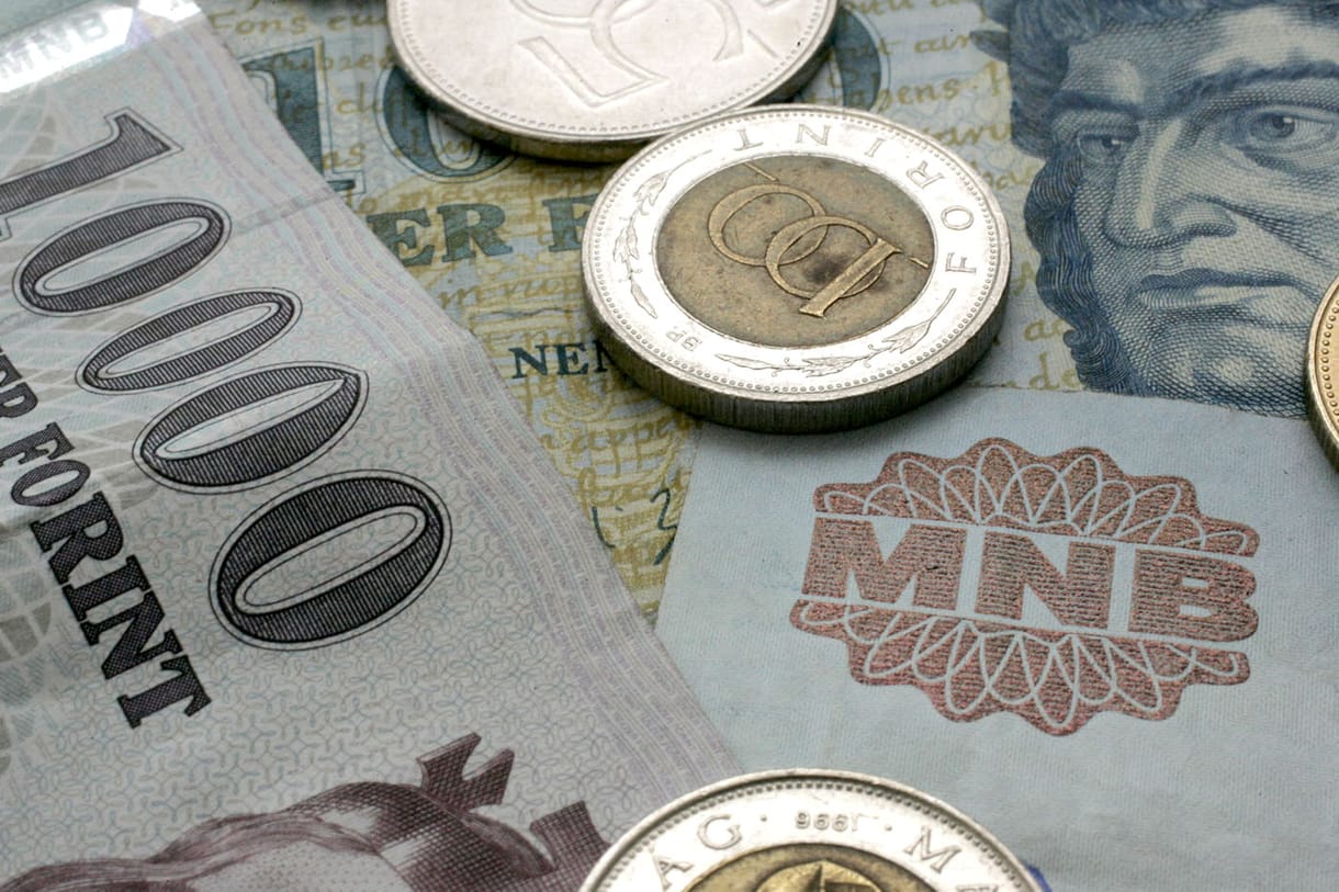 KSH: 495 900 forint volt az átlagkereset májusban