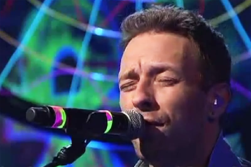 Így adta elő a Coldplay a Paradise-t a Saturday Night Live-ban (videó)