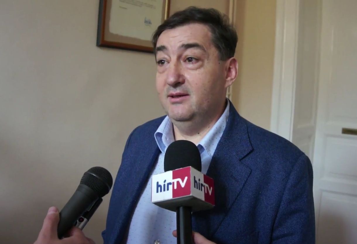 Mészáros Lőrincék miatt paterolják ki a vizes vb-t szervező céget