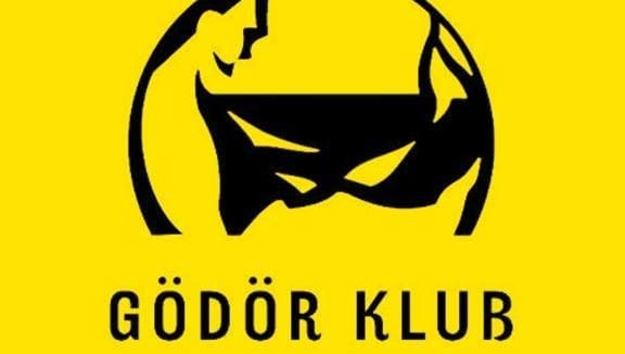 Bezár a Gödör a Király utcában