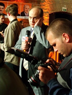Újabb front az Orbán–Simicska-háborúban: ellen-Hír Tv épülhet?