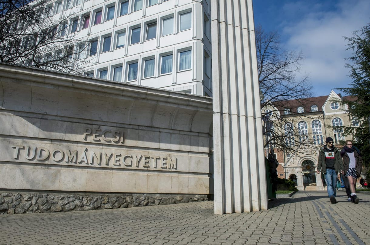 Több egyetem egészségügyi karán is kötelezővé tették a koronavírus elleni oltást