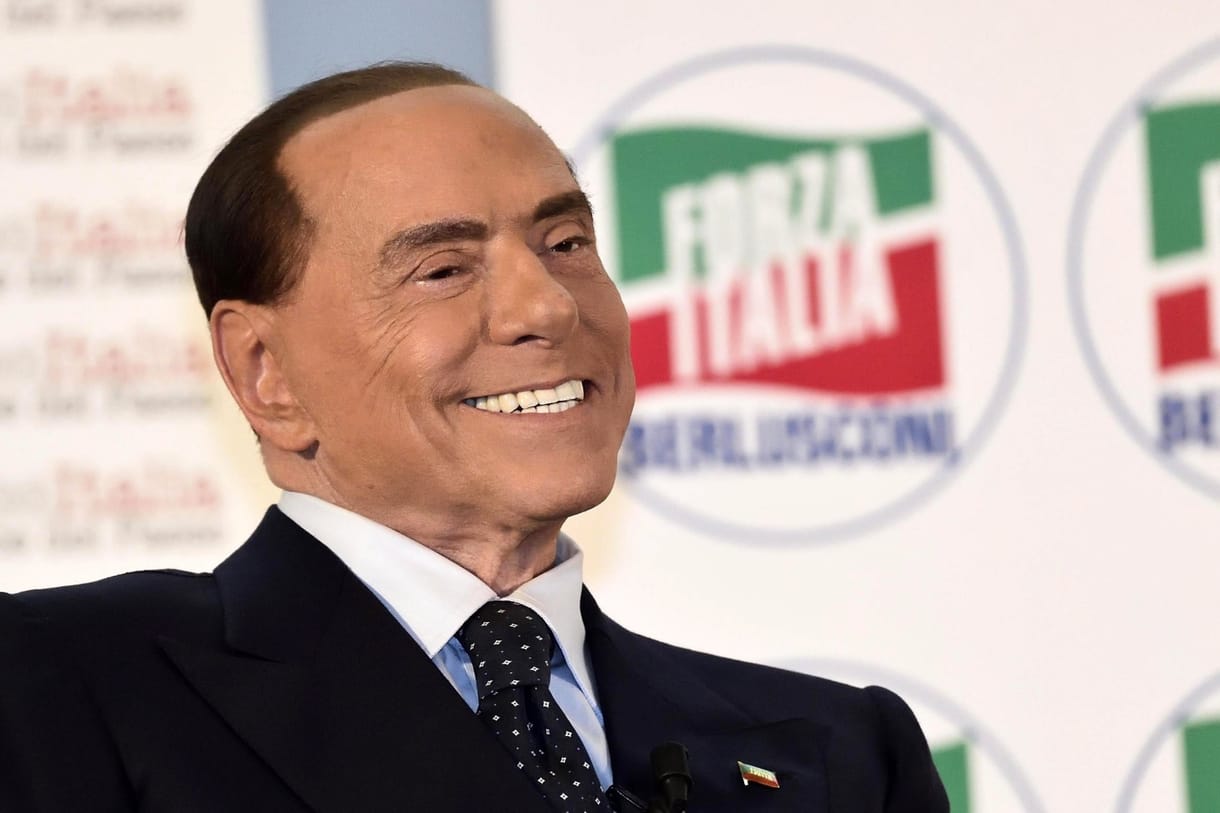 Berlusconi nem indulhat, de azért rajta lesz a neve a szavazócédulákon
