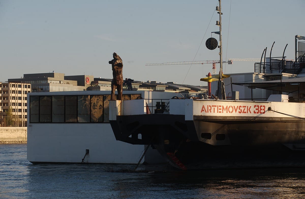Politikai okokból mondhatott le egy rendezvényt az A38