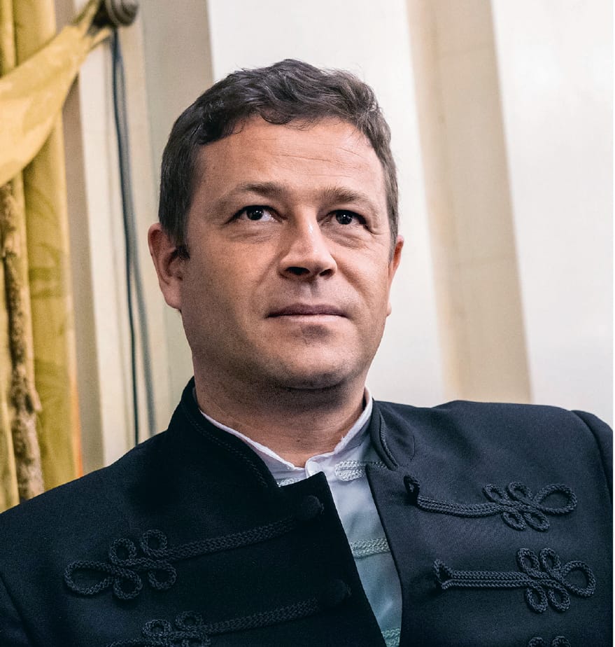 444: Több mint hatvanmillió forint közpénz került Orbán János Déneséktől ahhoz az üzletemberhez, akinek ő maga is tartozott korábban