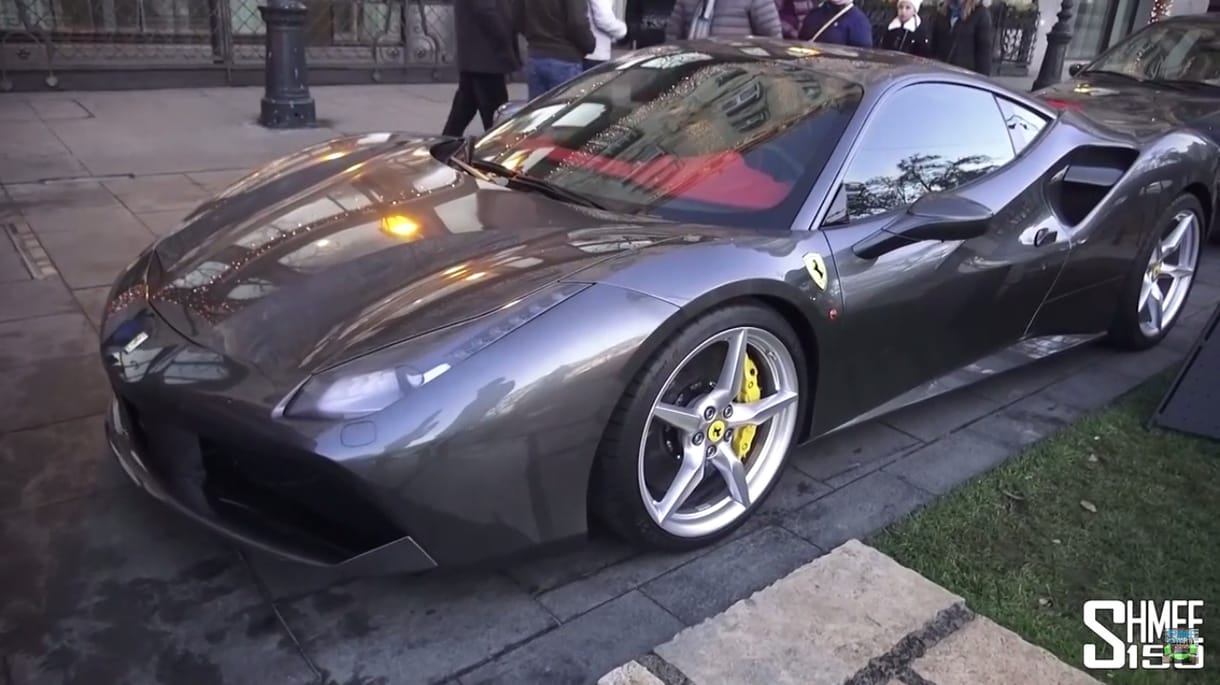 Meglepte magát egy új Ferrarival Budapesten Josh Cartu is