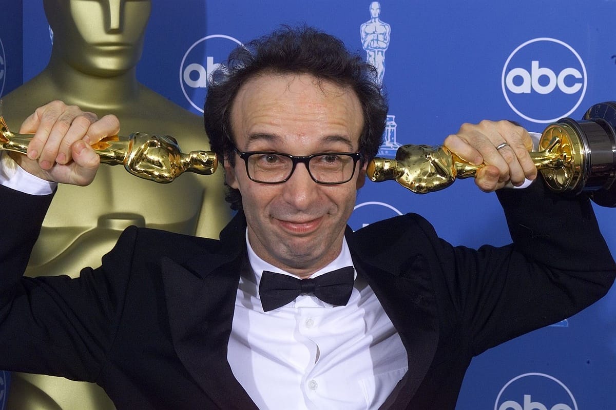 70 éves Roberto Benigni, aki olaszként először nyerte el a legjobb színésznek járó Oscart