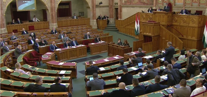 Szigorítottak a CEU elleni törvényjavaslaton, a rektorhelyettes szerint lehetetlent írnak elő 