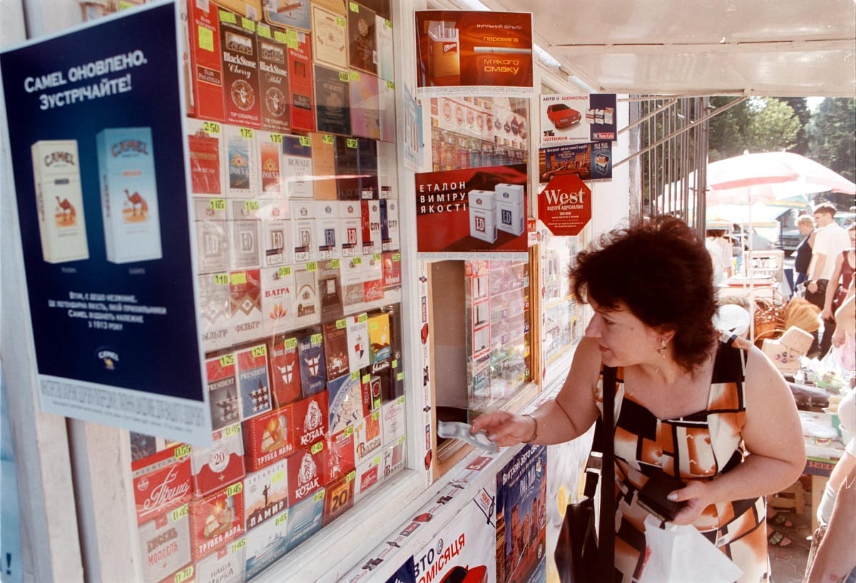 Lehajolnának a hipermarketek a cigibizniszért