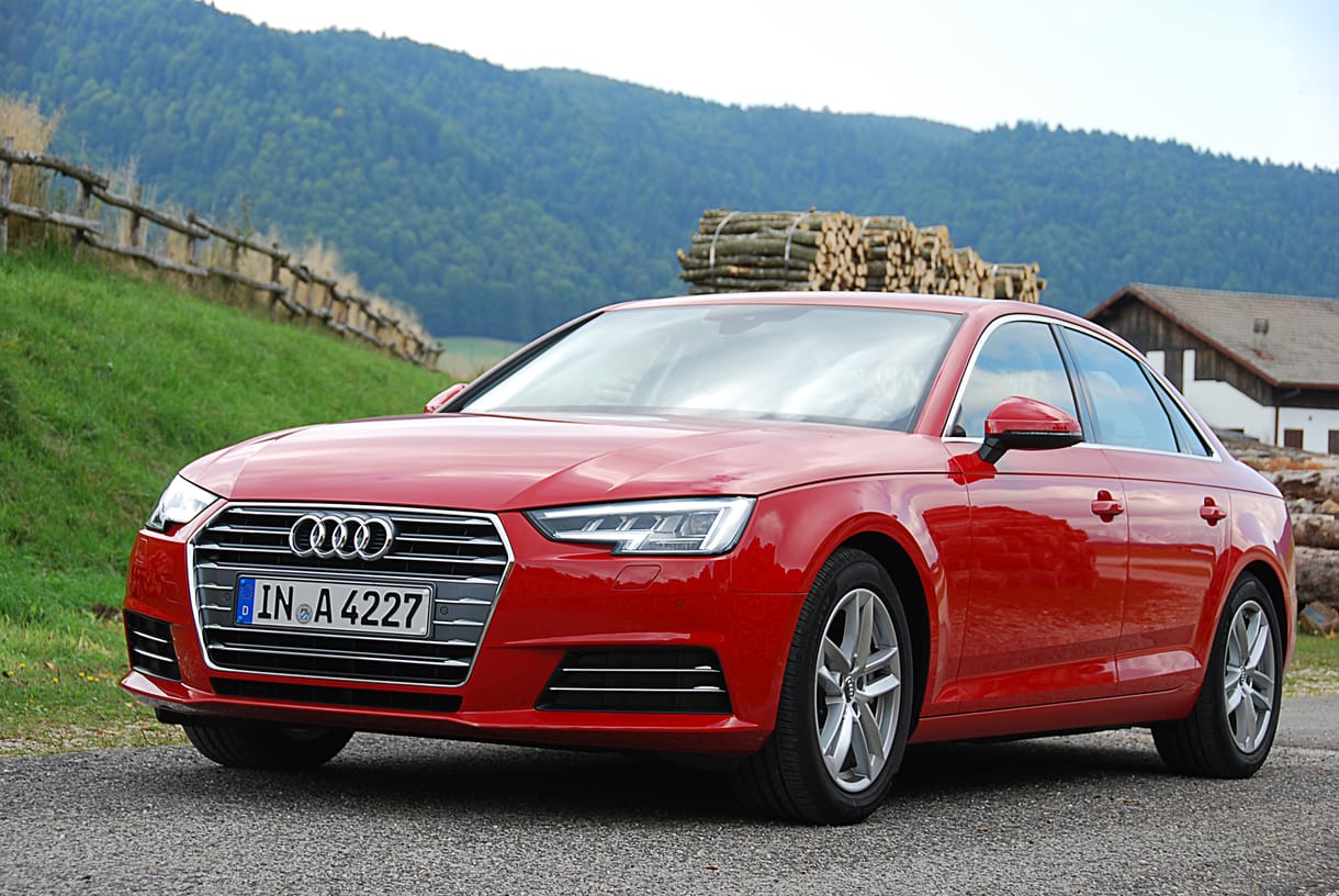 Audi A4-menetpróba: mindene vadonatúj, még ha leplezi is