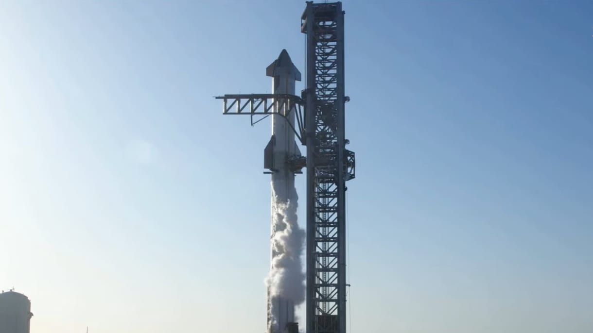 Megvan, mikor kísérli meg újból a világ legnagyobb űrrakétájának indítását a SpaceX