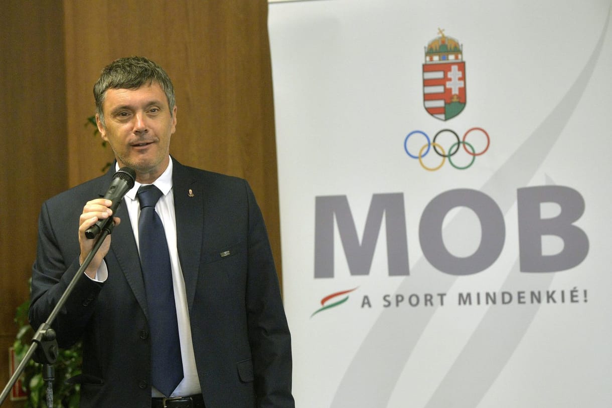 Mi van a MOB-ban? A főtitkár után a sajtófőnököt is menesztették