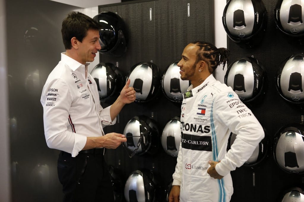 100 millió fontos szerződés után hagyja ott Hamilton a Mercedest, Toto Wolff mégse haragszik