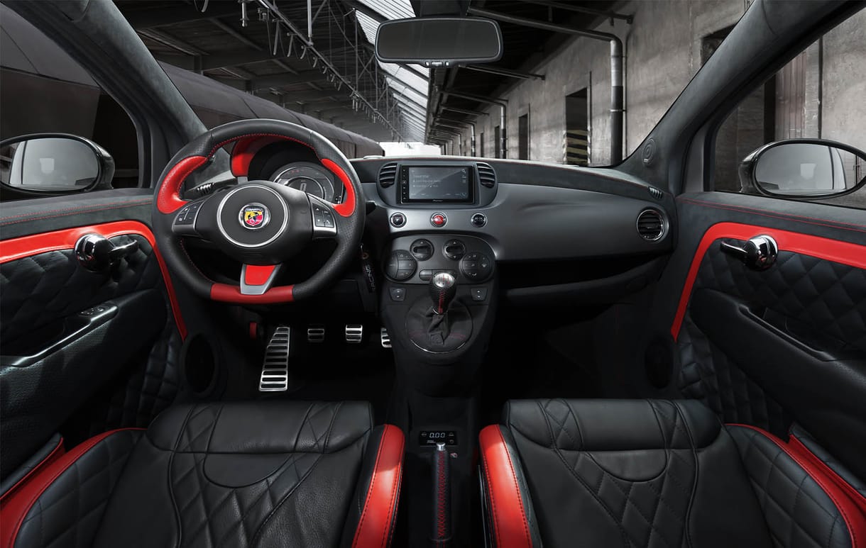 Ez a különleges Fiat 500-as drágább, mint egy Porsche Cayman
