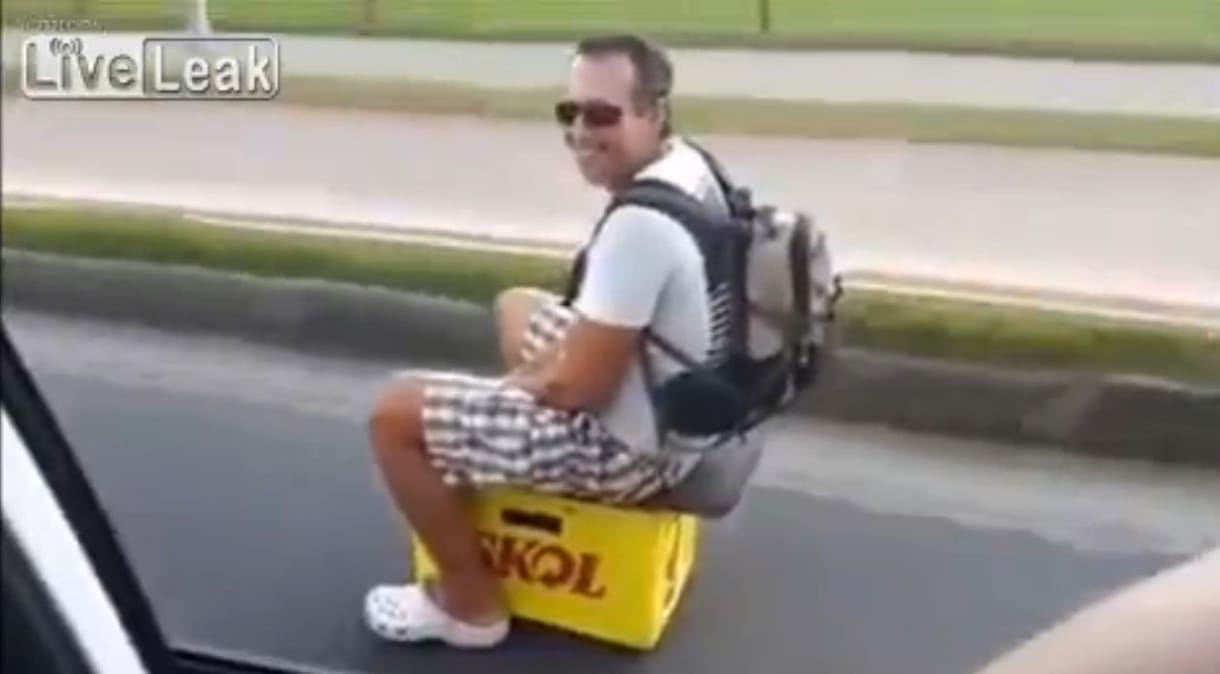 Így lesz egy sörösrekeszből városi robogó - videó