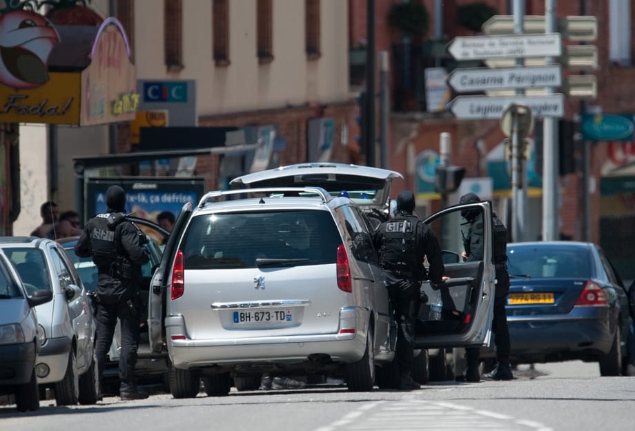 Túszokat ejtettek egy toulouse-i bankban