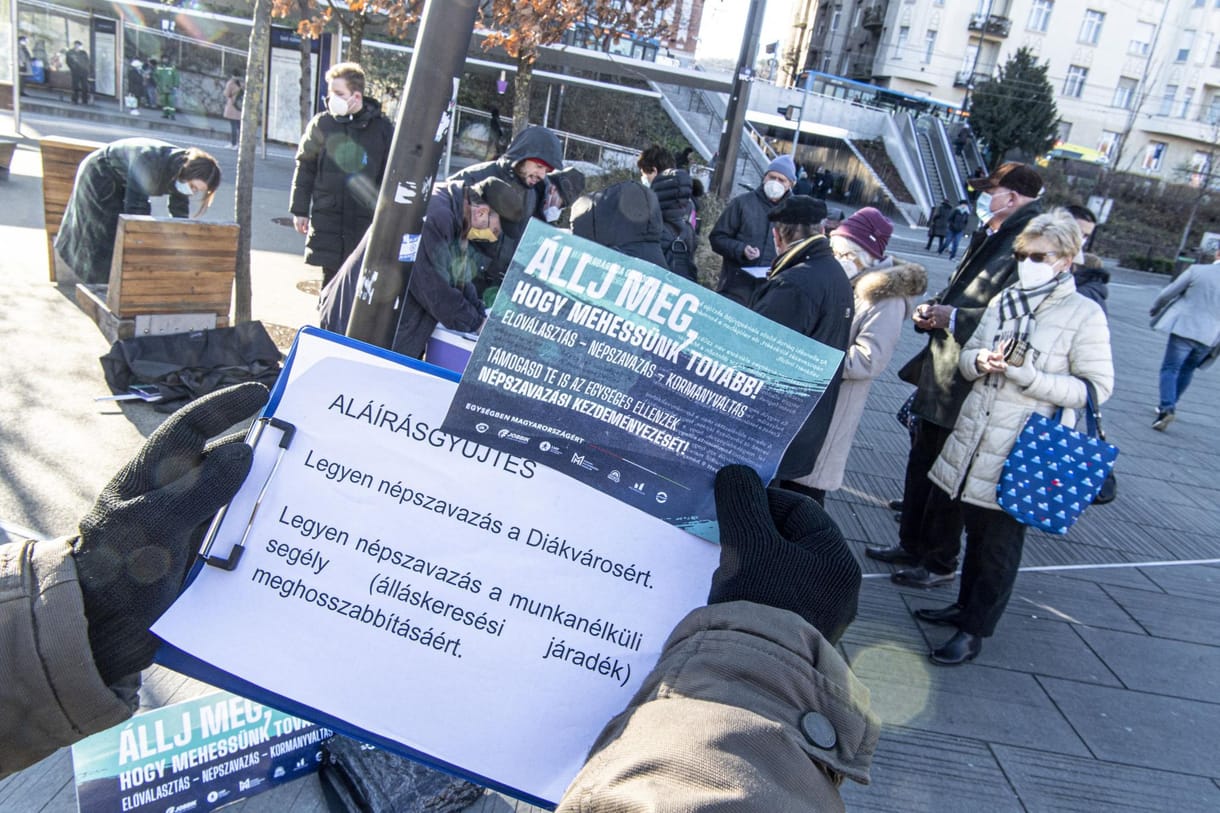 Kisebb mozgósítási csoda kellene, hogy az ellenzék népszavazása is befusson áprilisra