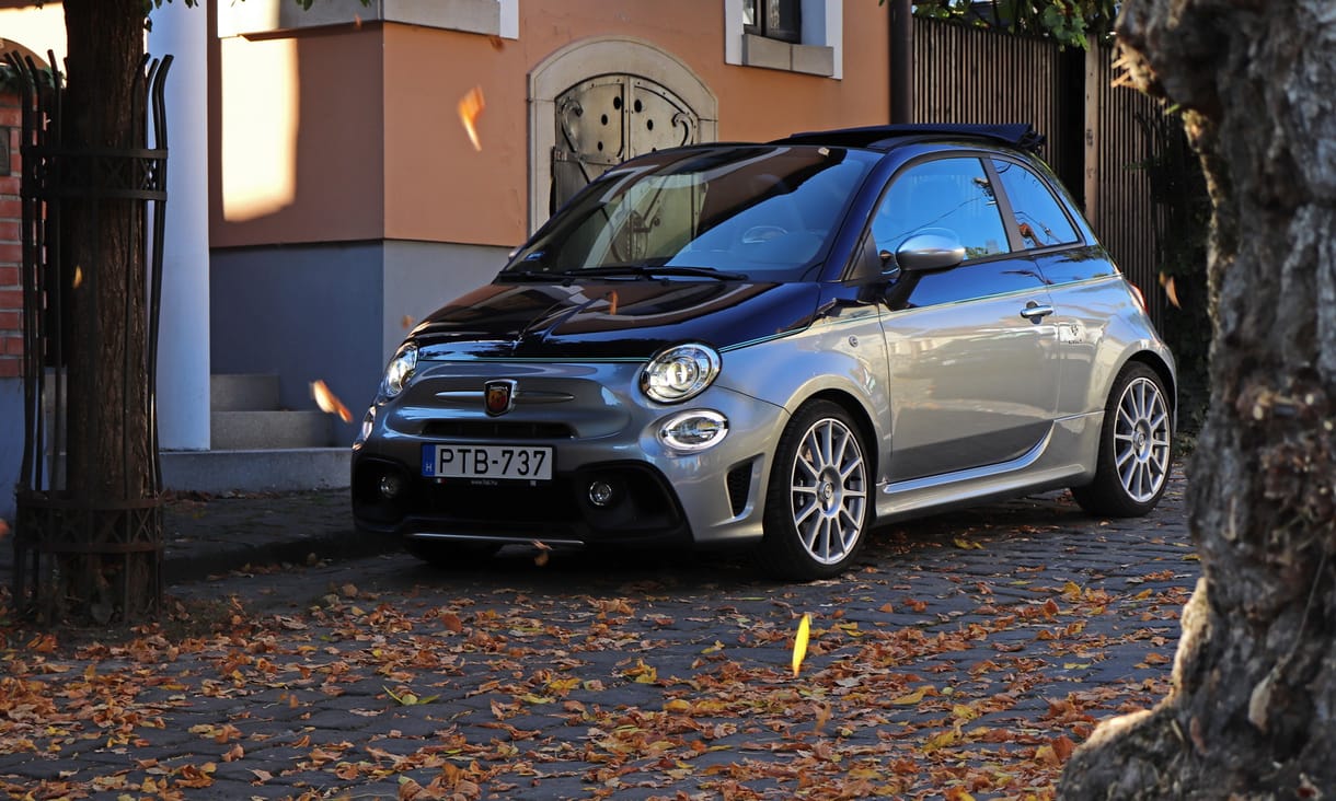 Skorpiócsípés: teszten a legkülönlegesebb kis Abarth Fiat