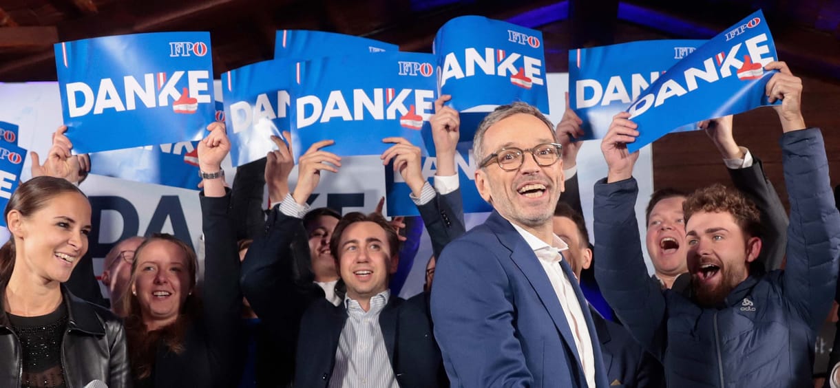 The Times: Menekültellenes düh hömpölyög a Duna mentén