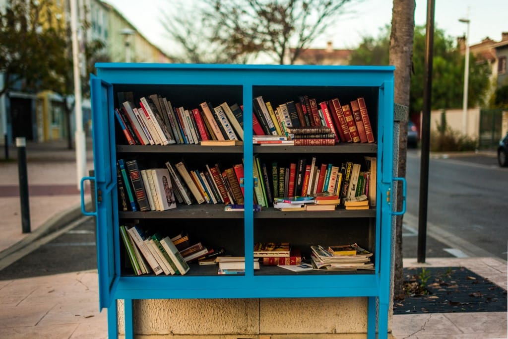 Tóth Krisztina és a kommentelők: amikor az irodalom nem több mint bunkósbot