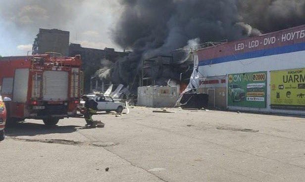 Ukrán belügyminisztérium: az orosz erők eltaláltak egy szupermarketet Donyeck megyében, sok áldozat