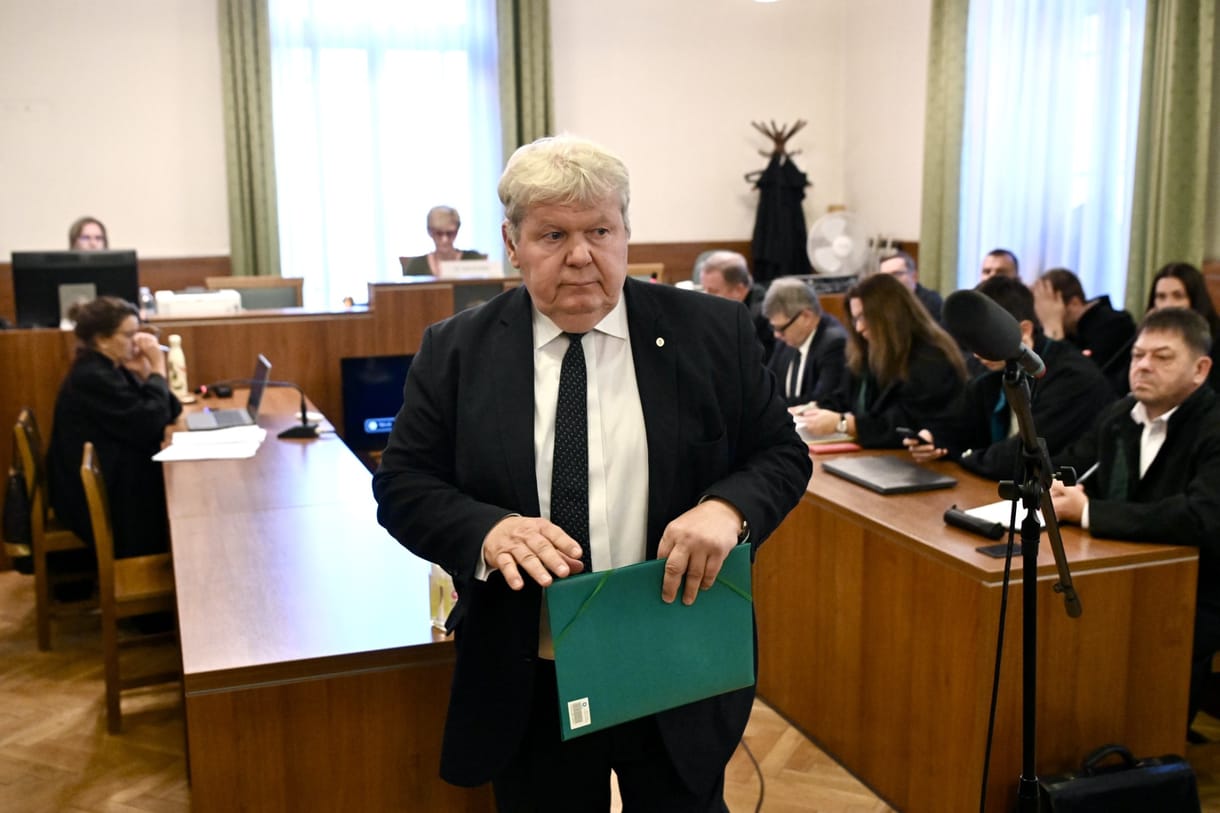 Süli János vallomása a Schadl-ügyben eltér volt államtitkárának szavaitól, méghozzá három évvel
