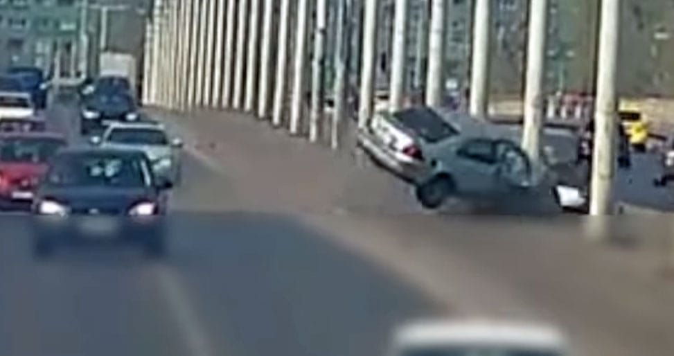 Előkerült egy videó az április elején történt hatalmas balesetről az Árpád hídon