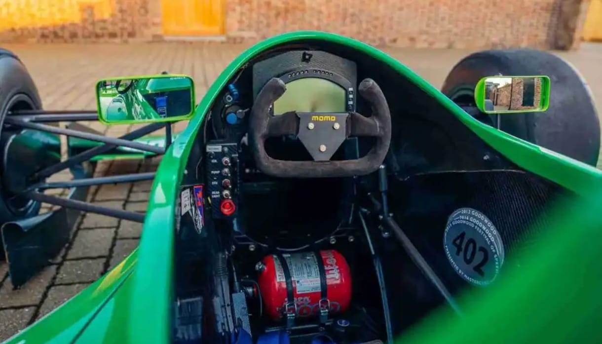 Eladó az autó, amelyben Michael Schumacher debütált az F1-ben