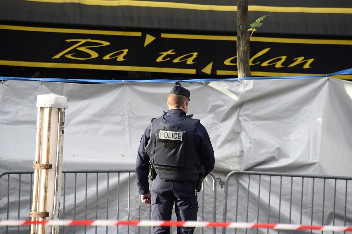 Egy évvel a terrortámadások után újranyit a párizsi Bataclan klub