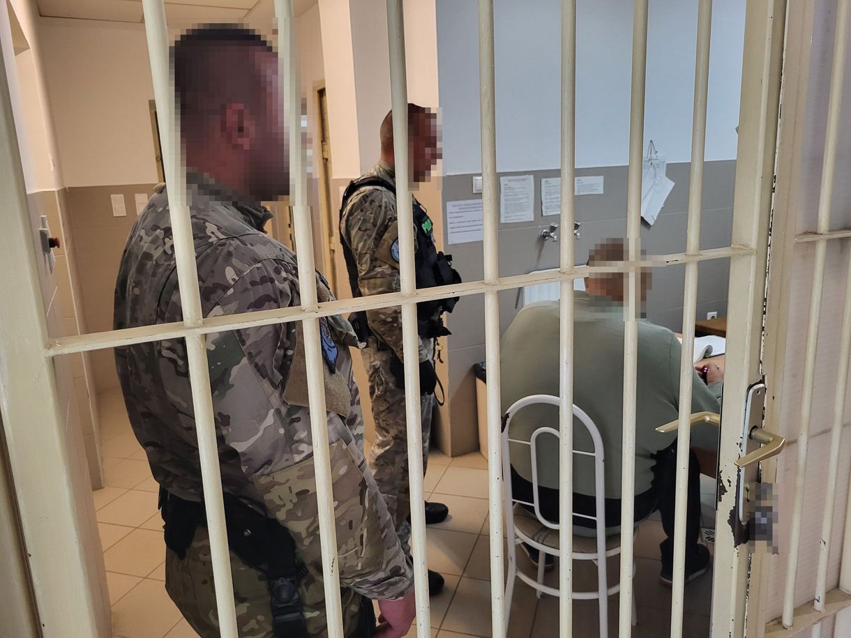 Prostitúcióra kényszerítettek egy fiatalkorú lányt, aki megszökött és egyből a rendőrségre ment
