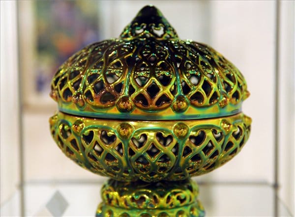 Mentőöv: megvásárolja a Közgép a Zsolnay Porcelánt