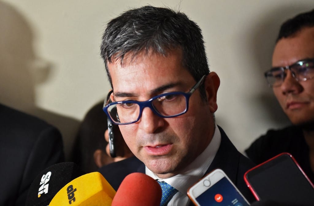 A nászútján lőtték agyon a paraguayi ügyészt
