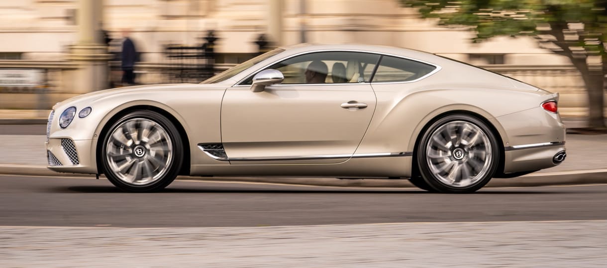 Az ultraluxus kategóriát képviseli a Bentley Continental GT Mulliner Coupé