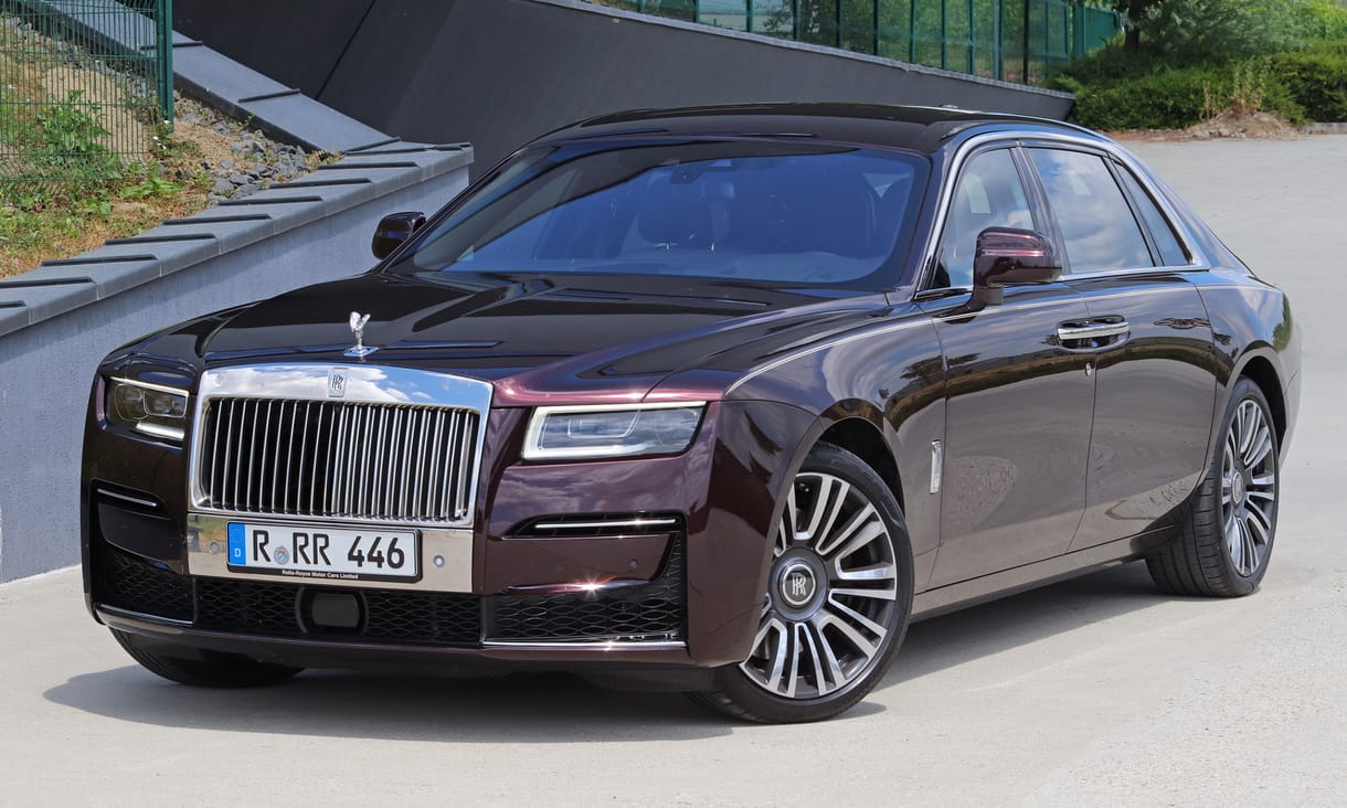 174 millió forintért csillaghullás akár nappal is: teszten az új Rolls-Royce Ghost