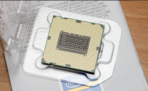 Ez már több mint kínos: újabb sebezhetőséget találtak az Intel processzorokban
