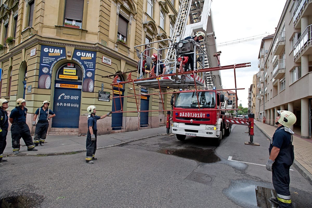 Fák dőltek ki az éjjeli viharban Budapesten