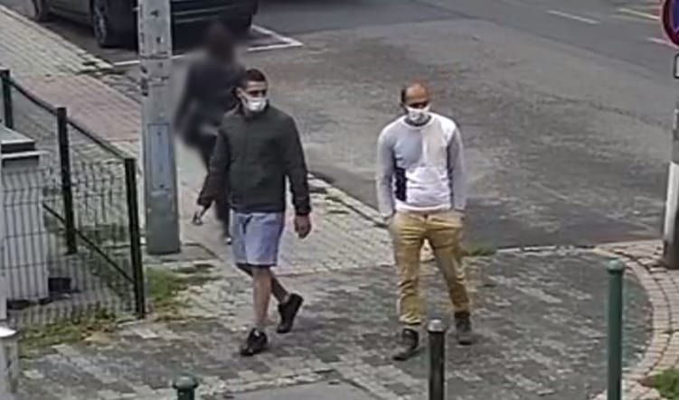 Maszkos nyakláncletépők próbálkoztak a Victor Hugo utcában – fotó