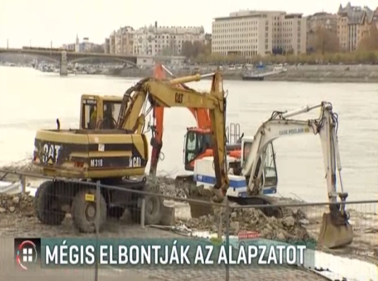 Mégis elbontják az óriás ugrótorony betontalapzatát