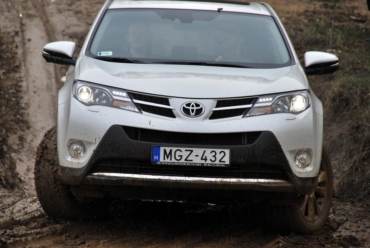 Toyota RAV4-bemutató: a nagyobb az jobb?