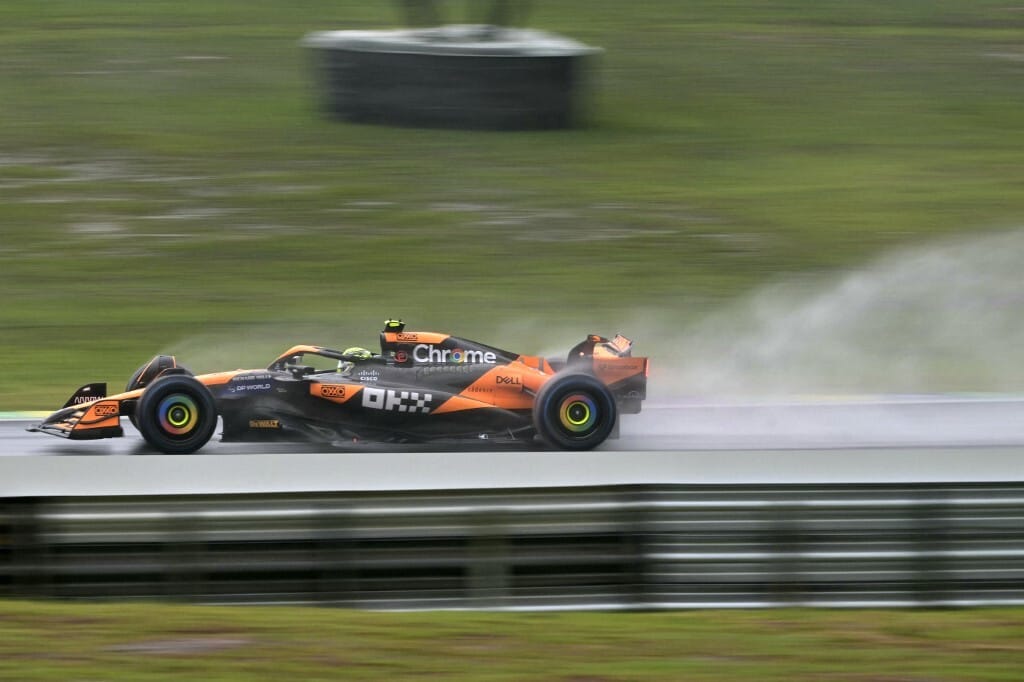 Káosz a brazil nagydíj időmérőjén: Norrisé a pole, Verstappen hátulról rajtolhat