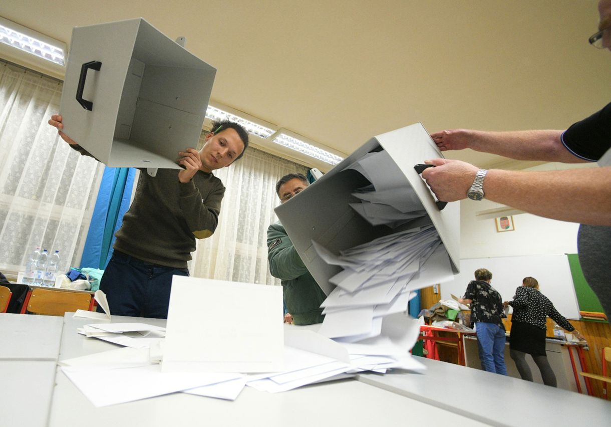 Az év első hétvégéjén meg is tartják az első időközi választásokat