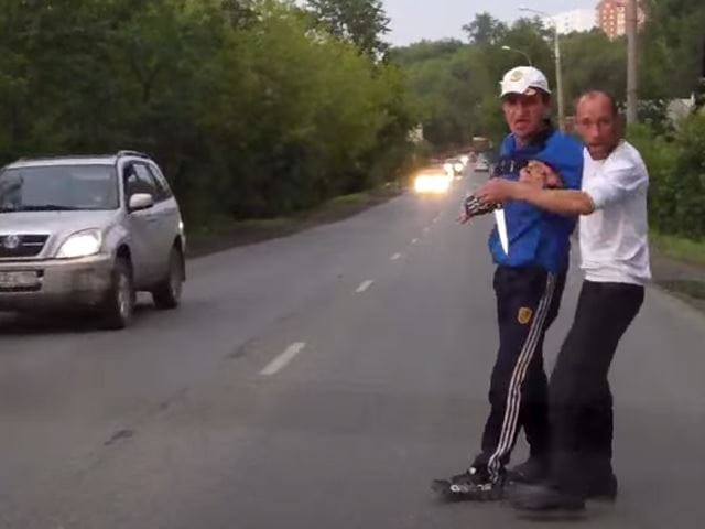 Tényleg kész őrület, ami az orosz utakon zajlik - videók