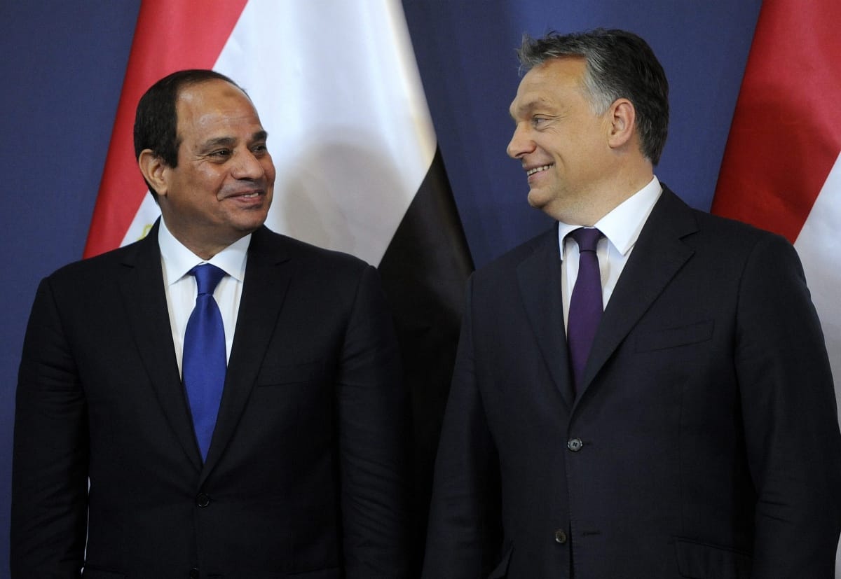 „Ne adjunk leckéket demokráciából” - Orbán várta az egyiptomi elnököt