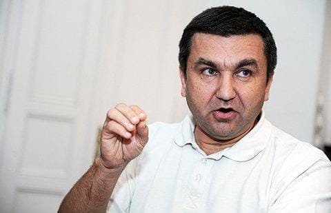 Czomba: 900 ezer embernek nincs szakképesítése