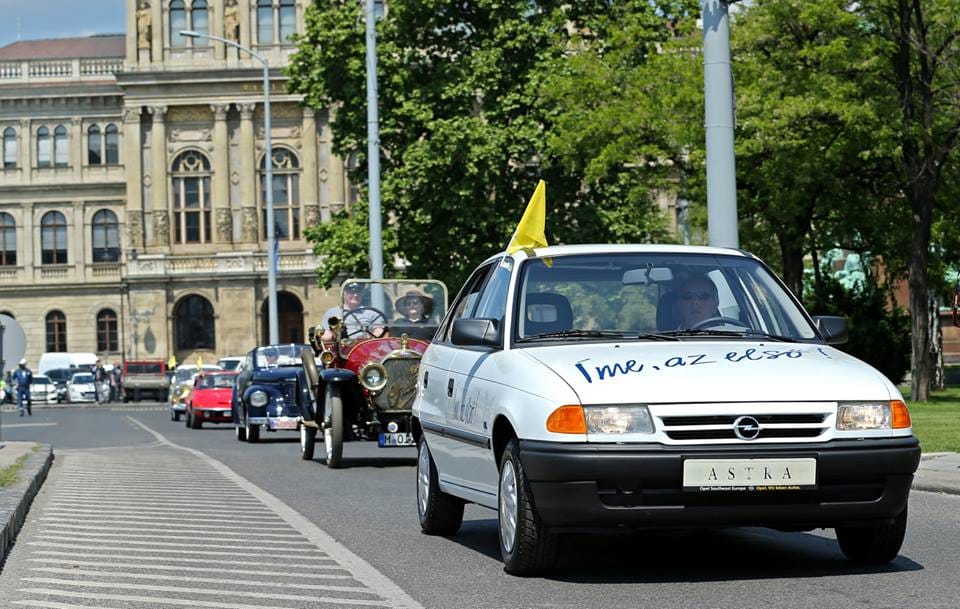 Ezt a felvonulást Adam Opel biztosan elégedetten nézte volna