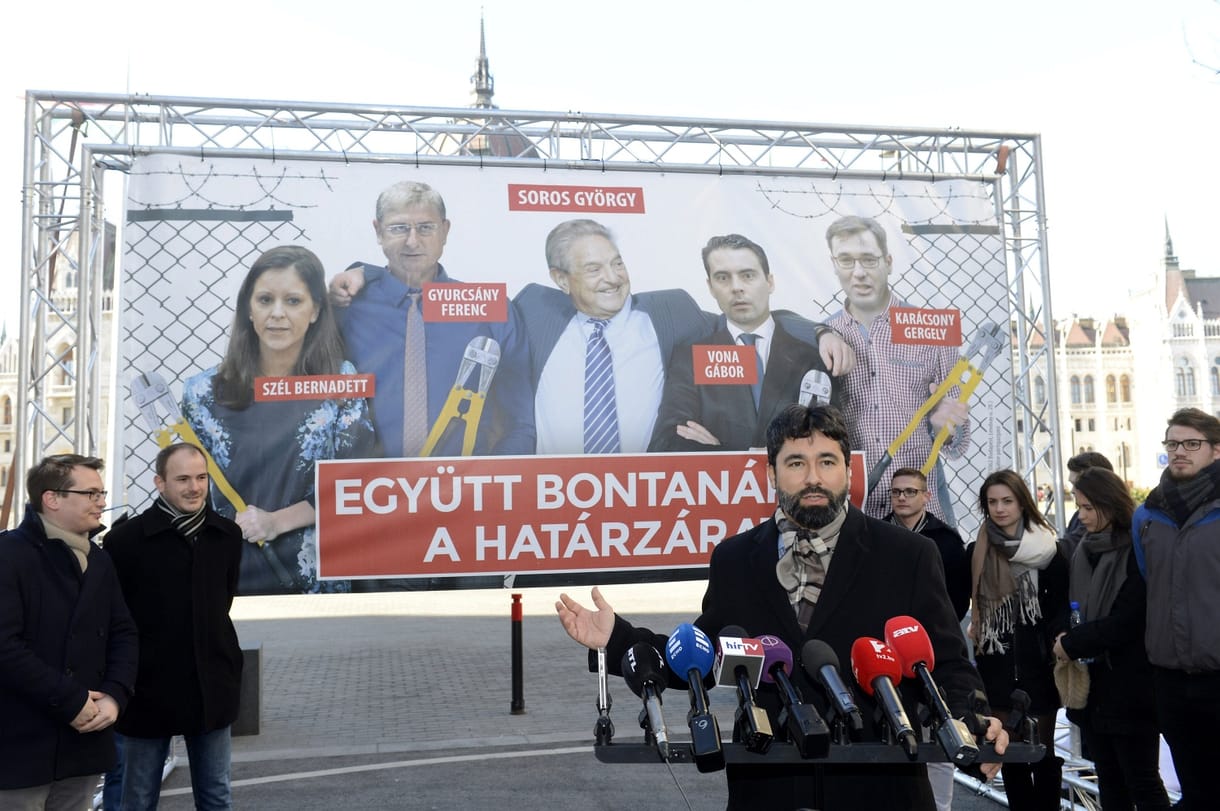 Szél Bernadett gúnyolódik a Fidesz legújabb plakátkampányán