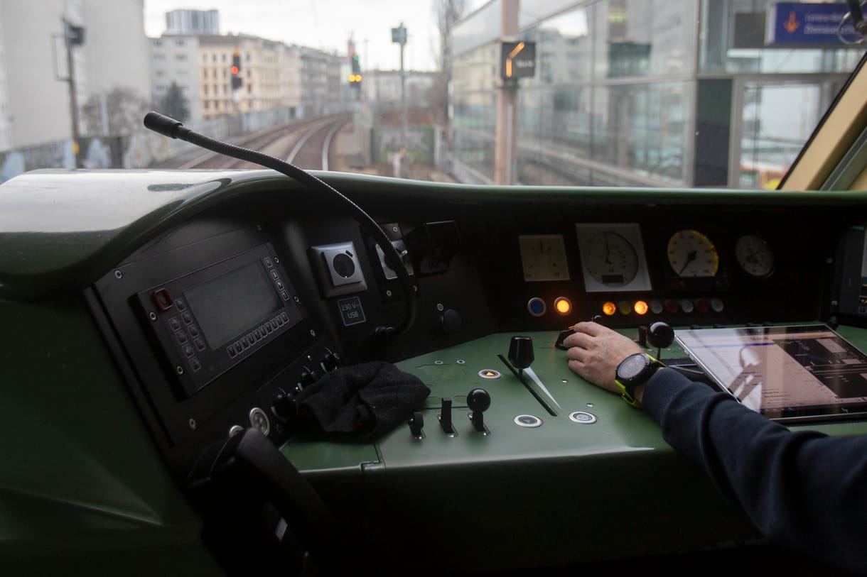 Halálra gázolt egy 19 éves fiút a szegedi InterCity Zuglónál